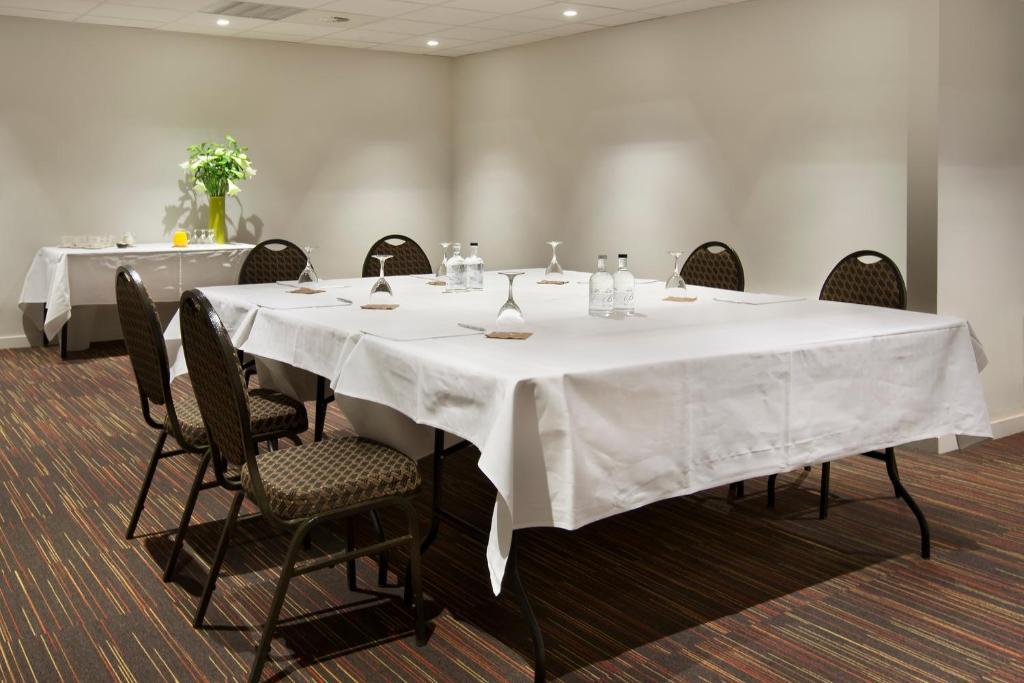 Park Hotel Montreal Мехелен Экстерьер фото